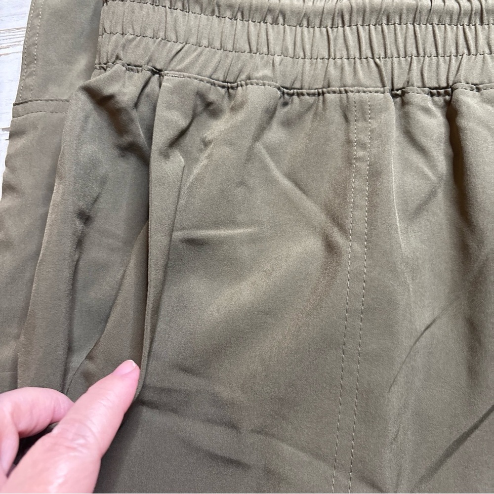 Old Navy StretchTech Green Cargo High Waist Joggers Size 4X - Picture 5 of 13